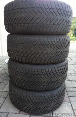 GOOD YEAR ULTRA GRIP GW-3 225 45 17.jpg