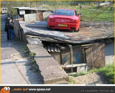 ferrari-auf-dem-holzdach-650x487.jpg