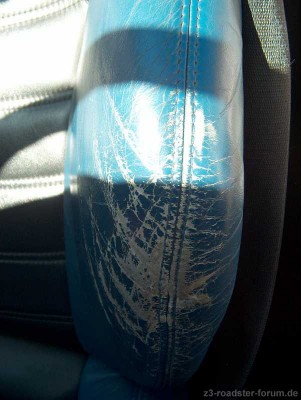 03 Fahrersitz Seitenwange 2 - Kopie.JPG