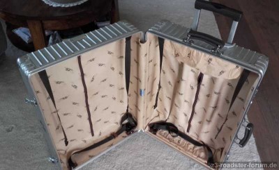 RIMOWA3.JPG