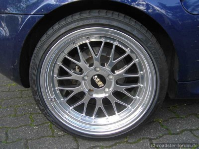 Hochglanzverdichtete Felgen - 2jpg.jpg