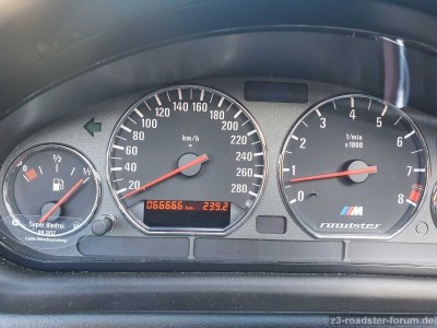 20201106_143123_web.jpg