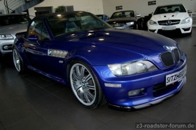 9e581781-8b23-4c83-85e2-fd2ecb54ecc8_bmw-z3-roadster-2-2-individual-velvet-blue-leder-19.jpg