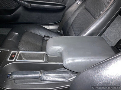 BMW_Z3_Cockpit_X.jpg