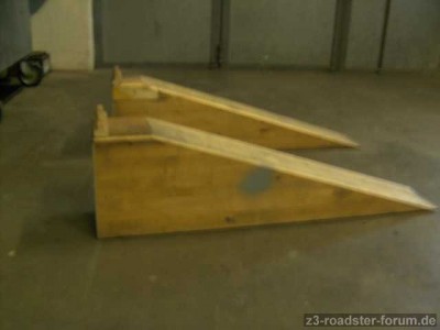 Auffahrrampe Holz.jpg