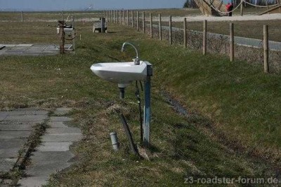 23390Waschbecken.JPG