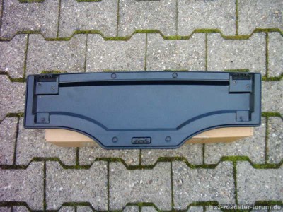 Z3_Ablagefach_Deckel_Unterseite.JPG