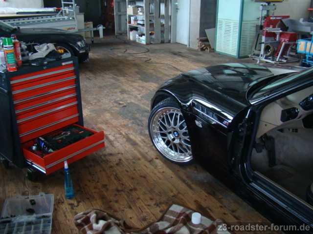 Seitenwand, Schweller und Kotflügel wieder montiert