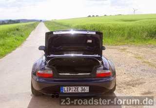 mehr Kofferraum braucht ein Roadster nicht.......