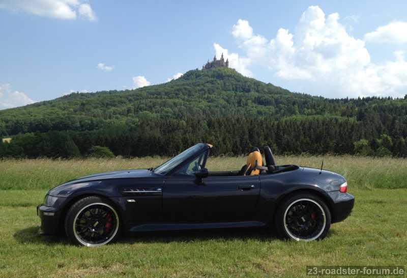 Streitwagen vor der Burg Hohenzollern