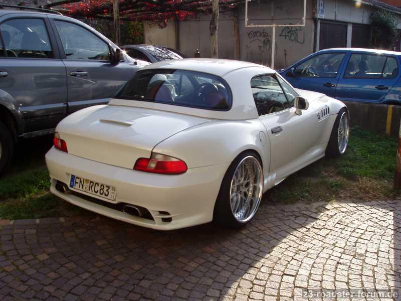 Bmw in weißem Perlmut