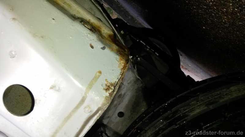 Rost am Rahmen links vorne