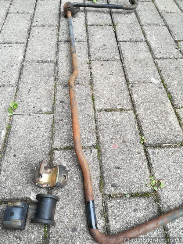Stabilisator hinten 20 Jahre alt.