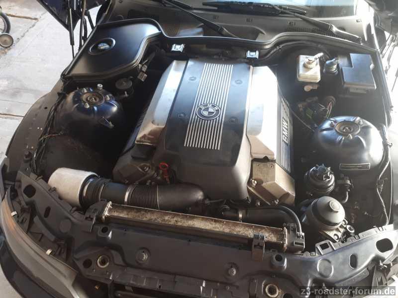 Bmw_Z3_V8