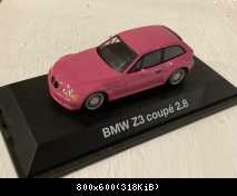Schuco Turnschuh 1/43 in pink