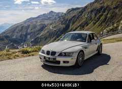 Furkapass mit Blick auf Gletsch und Grimselpass