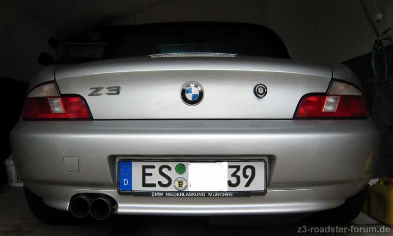 Weiße Rückleuchten