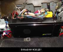 Eton Ma 75.4 Endstufe hinter dem Handschuhfach 1