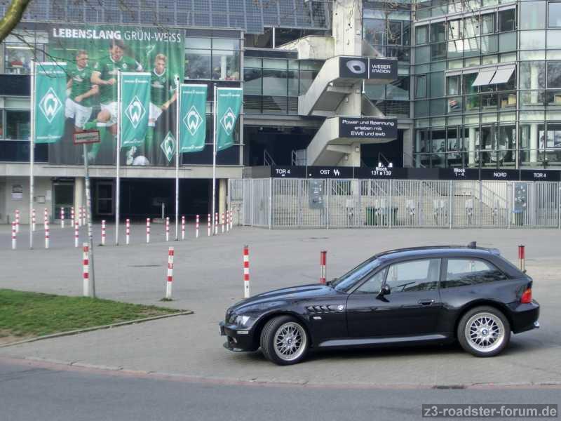 Zetti vor heimischer Kulisse