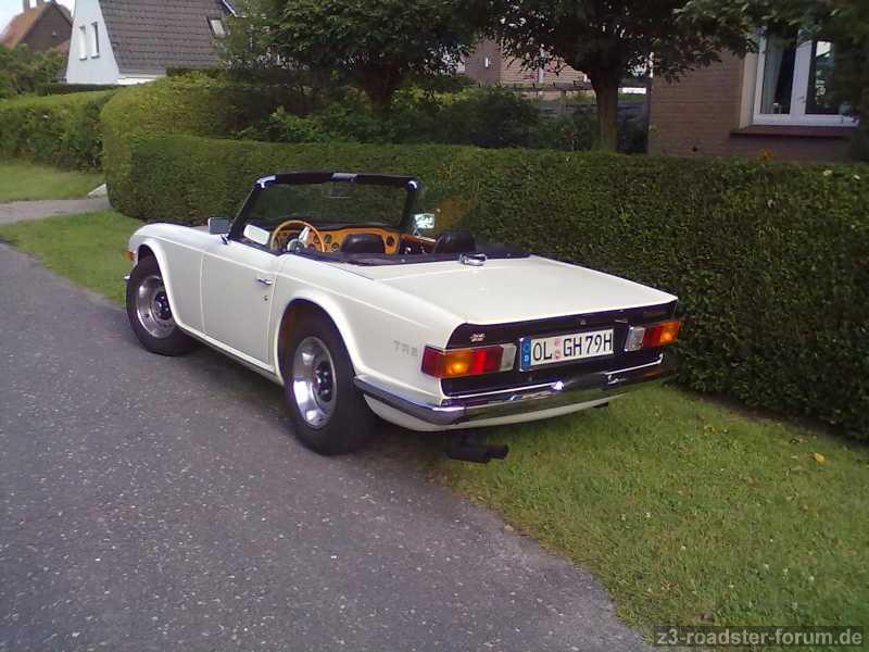TR6 v. hinten