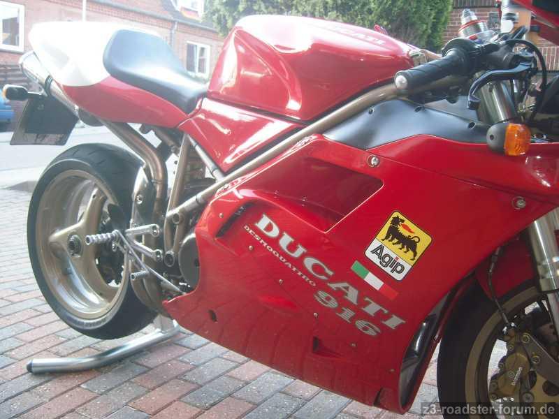 Ducati 916