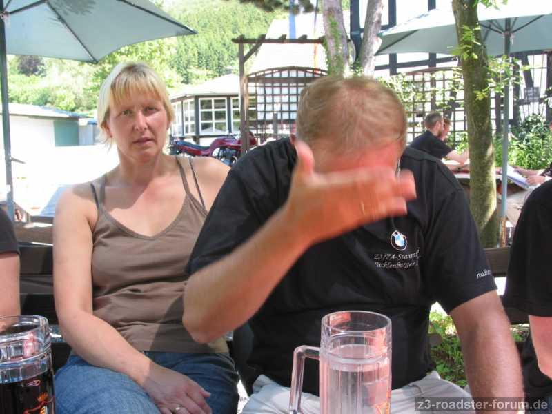scheiss wasser krieg ich kopfschmerzen  von