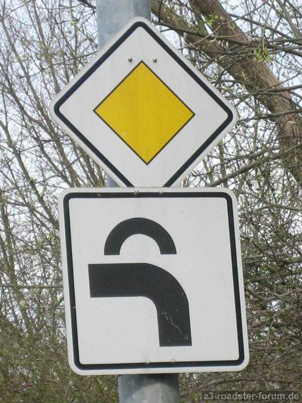 Abknickende Vorfahrt...