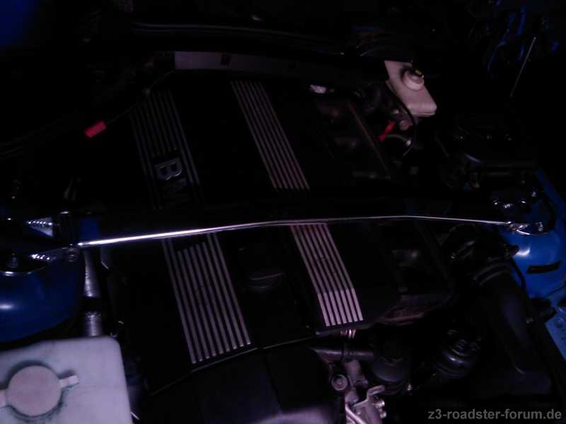 Domstrebe/ Motorraum