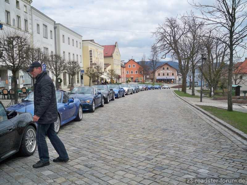 Der Marktplatz ist in Zetti- Hand