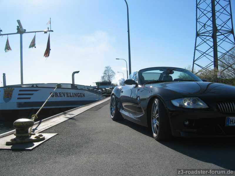 Z4 Schwarz