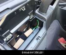 Lautsprecherkabeldurchführung