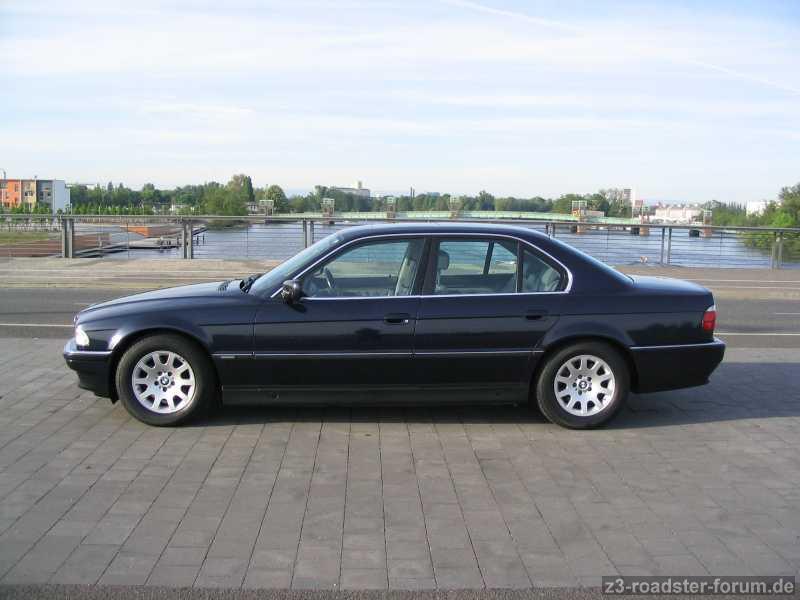 728iA aussen
