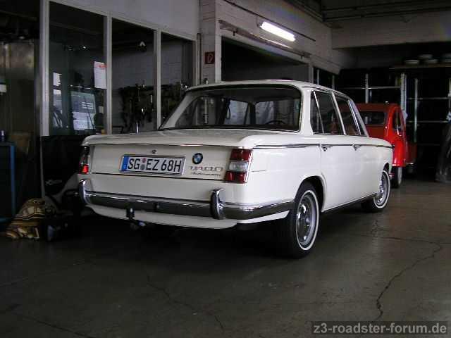 BMW 1800