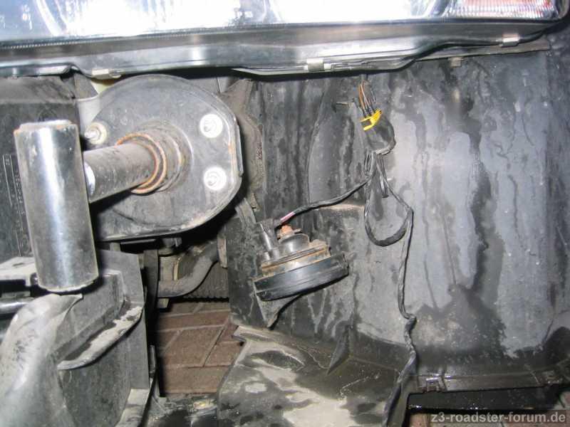 Befestigung Stoßstange 05