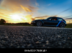 Coupe Im Sonnenuntergang