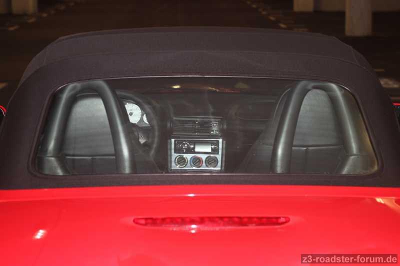 neue Heckscheibe und Radio
