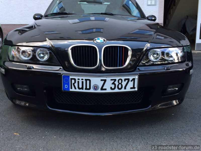 BMW Z3 mit Angel Ayes CCFL Scheinwerfern