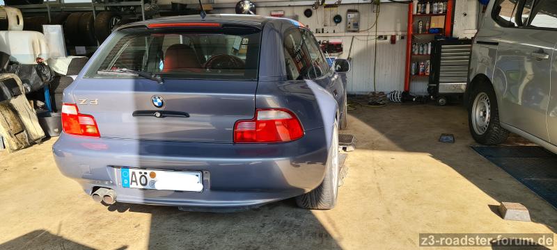 FC 440, strausgraumet. ist eine unglaublich schöne und wechselnde Farbe, je nach Lichteinfall; die betont das Heck noch besser..