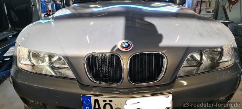 ...auch das Emblem musste drauf