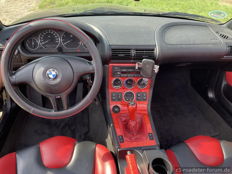 BMW Z3 2.2i Individual Cockpit